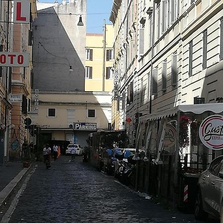 Signorina In Rome Hostel ภายนอก รูปภาพ